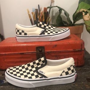 Vans original checkered slip-ons. No box